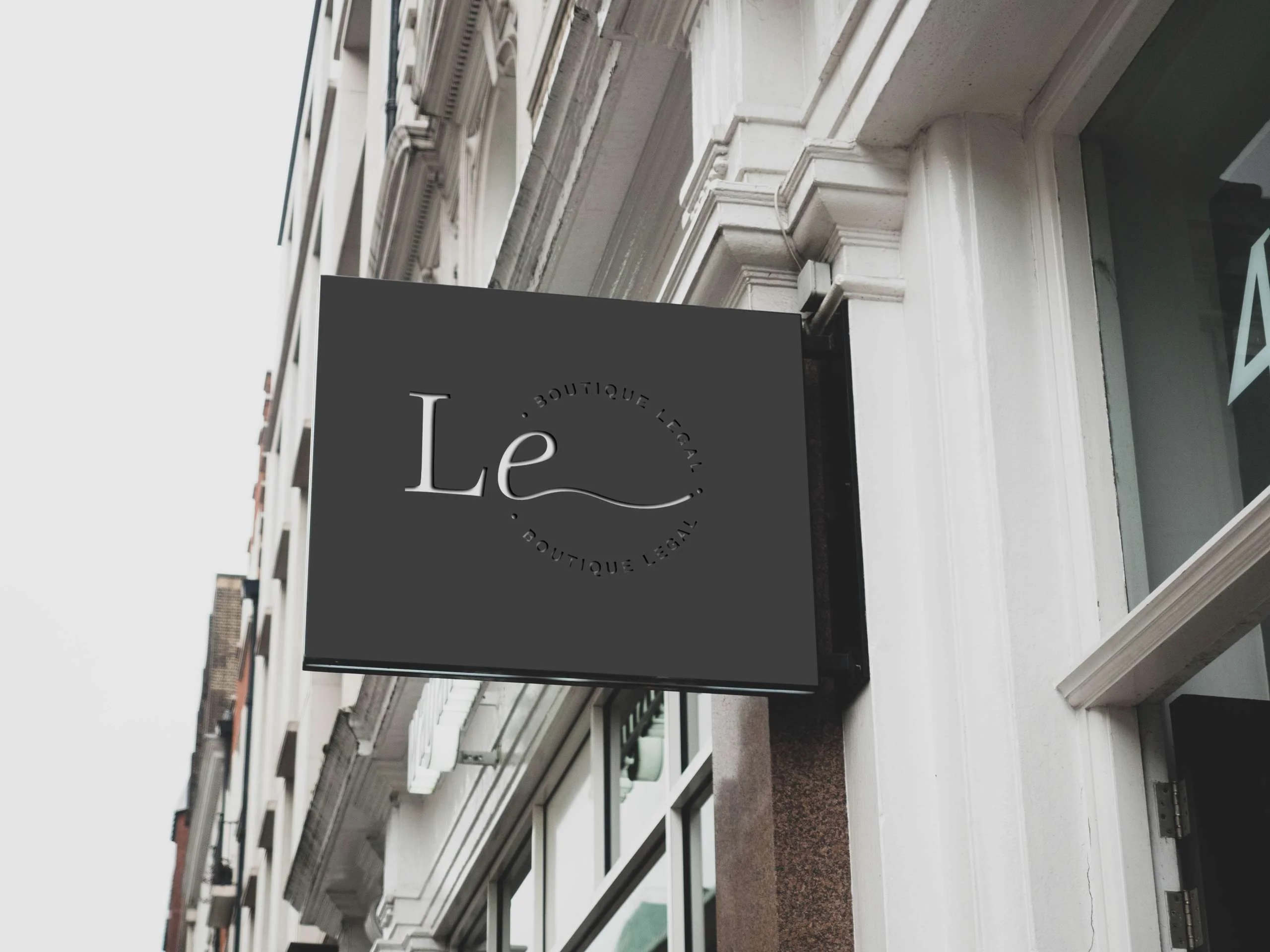 Laura Escamilla Boutique Legal